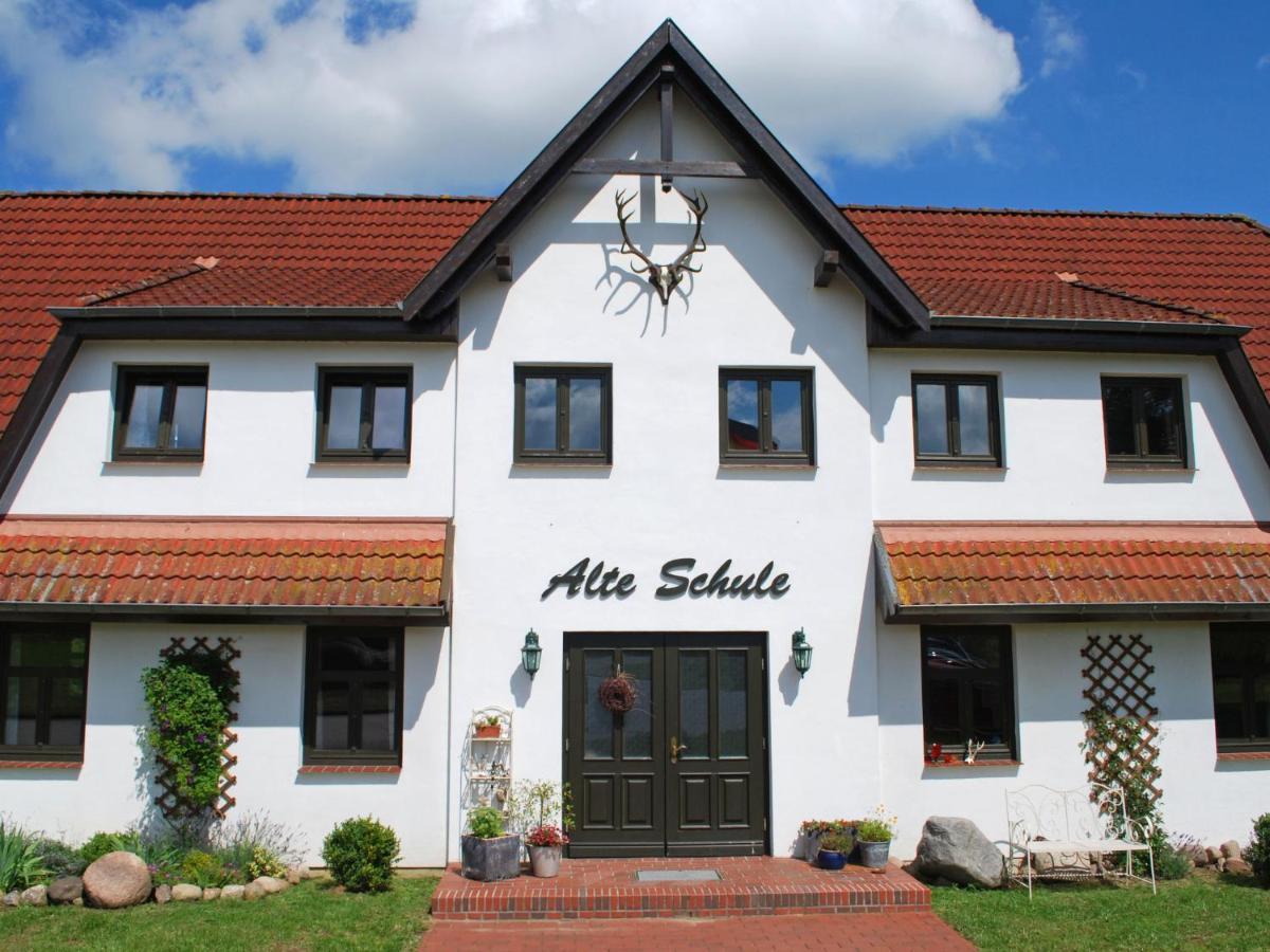Apartment Gaestehaus Alte Schule-10 By Interhome Dargun Luaran gambar
